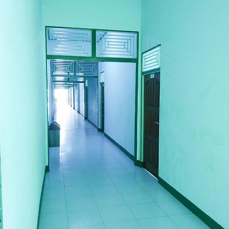 Super Oyo 3098 Hotel Sahabat Baru سينغكوانغ المظهر الخارجي الصورة